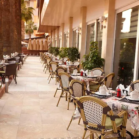 Gardenia אתר נופש